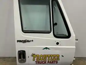 Used 2014 International Prostar Door Image
