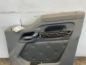 Used Kenworth Door (Stock #681-10260)) Part Image
