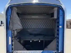 Used 2010 Kenworth T660 Sleeper Image