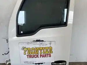 Used 2016 Kenworth T680 Door (Stock #606-13966)) Part Image
