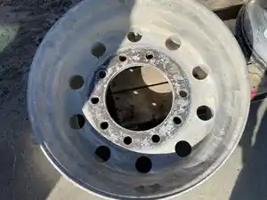 Used 2015 Kenworth T880 Wheel (Stock #618-13964)) Part Image