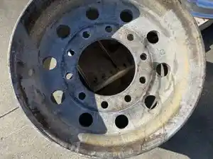 Used 2015 Kenworth T880 Wheel (Stock #618-13966)) Part Image
