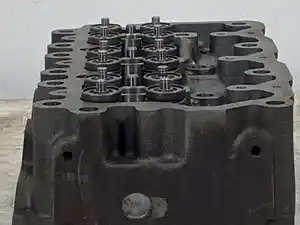 Rebuilt Mack E7 E-Tech Head Image