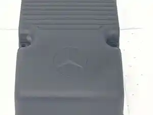 Used 2005 Mercedes OM460 EGR Valve Cover (Stock #556-11875)) Part Image