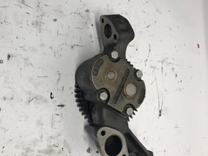 Used Mercedes OM460 Oil Pump (Stock #551-10275)) Part Image