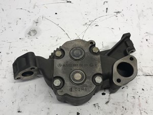 Used Mercedes OM460 Oil Pump (Stock #551-10280)) Part Image