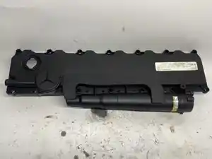 Used 2009 Mercedes OM926 Valve Cover (Stock #556-11765)) Part Image