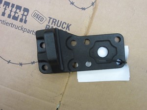 Used Mercedes Engine Mount (Stock #548-11331)) Part Image