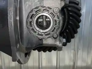 Used 2019 Paccar MR2014P Differential Case (Stock #700-15349)) Part Image
