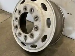 Used 1996 Peterbilt Wheel (Stock #618-13996)) Part Image