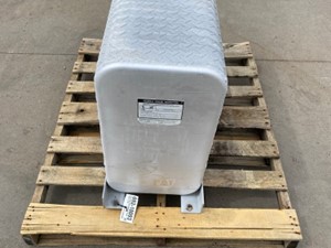 Used Universal Hydraulic Tank (Stock #692-10093)) Part Image