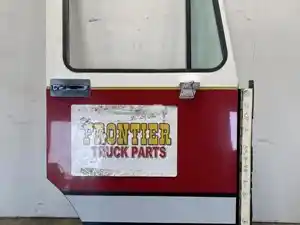 Used 1995 Spartan Gladiator Door (Stock #606-13870)) Part Image