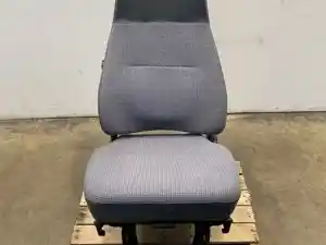 Used 2000 GMC T6500 Seat (Stock #616-12392)) Part Image