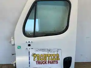 Used 2014 Freightliner Cascadia 125 Door (Stock #606-14015)) Part Image