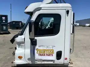 Used 2018 Freightliner Cascadia 125 Cab (Stock #603-11764)) Part Image