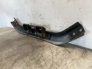 Used 2020 Freightliner Cascadia 116 Hood Hinge (Stock #674-10397)) Part Image