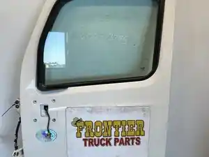 Used 2021 Peterbilt 579 Door (Stock #606-13795)) Part Image