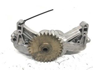 Used Volvo D13 Oil Pump (Stock #551-10267)) Part Image
