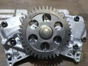 New MACK Oil Pump (Stock #24372613)) Part Image