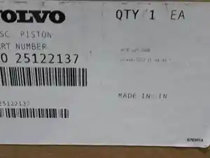 New MACK Piston & Rod (Stock #25122137)) Part Image
