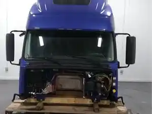 New 2014 VOLVO VNL670 Cab (Stock #754474)) Part Image