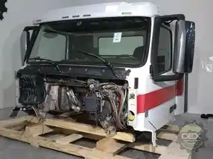 New 2016 VOLVO VNL300 Cab (Stock #739507)) Part Image