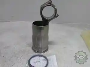 New MACK Piston & Rod (Stock #85027913)) Part Image