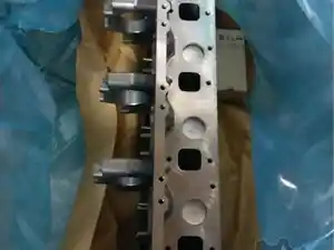 New VOLVO Head (Stock #22772405)) Part Image