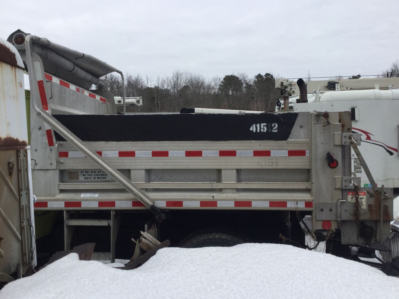 1999 Dump Bodies 9' (Stock TSALVAGE1154DB204E) TPI