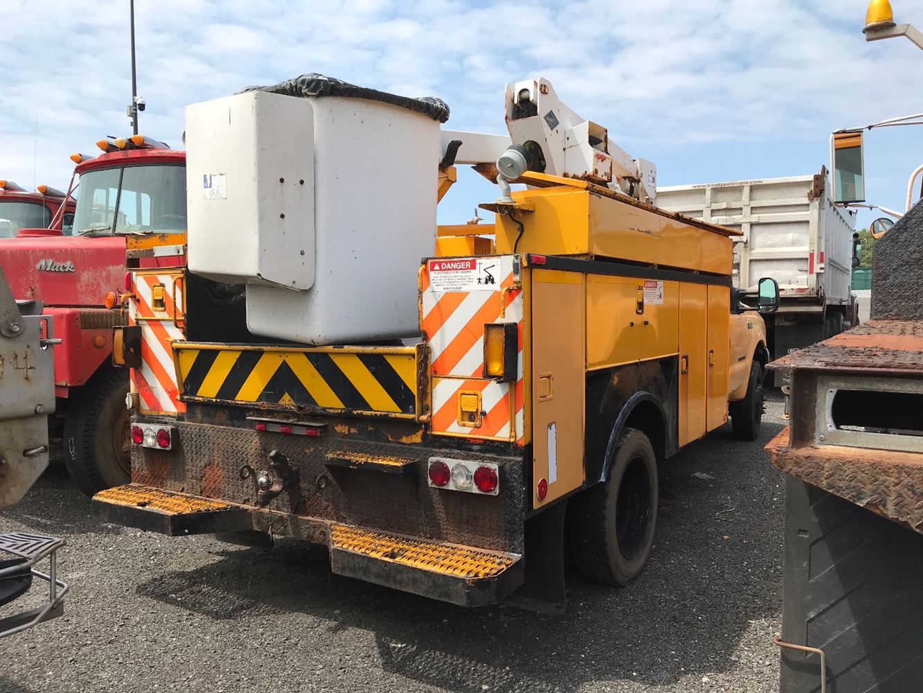 2001 Other Other (Stock TSALVAGE1615BOOM007) Booms/Pickers TPI