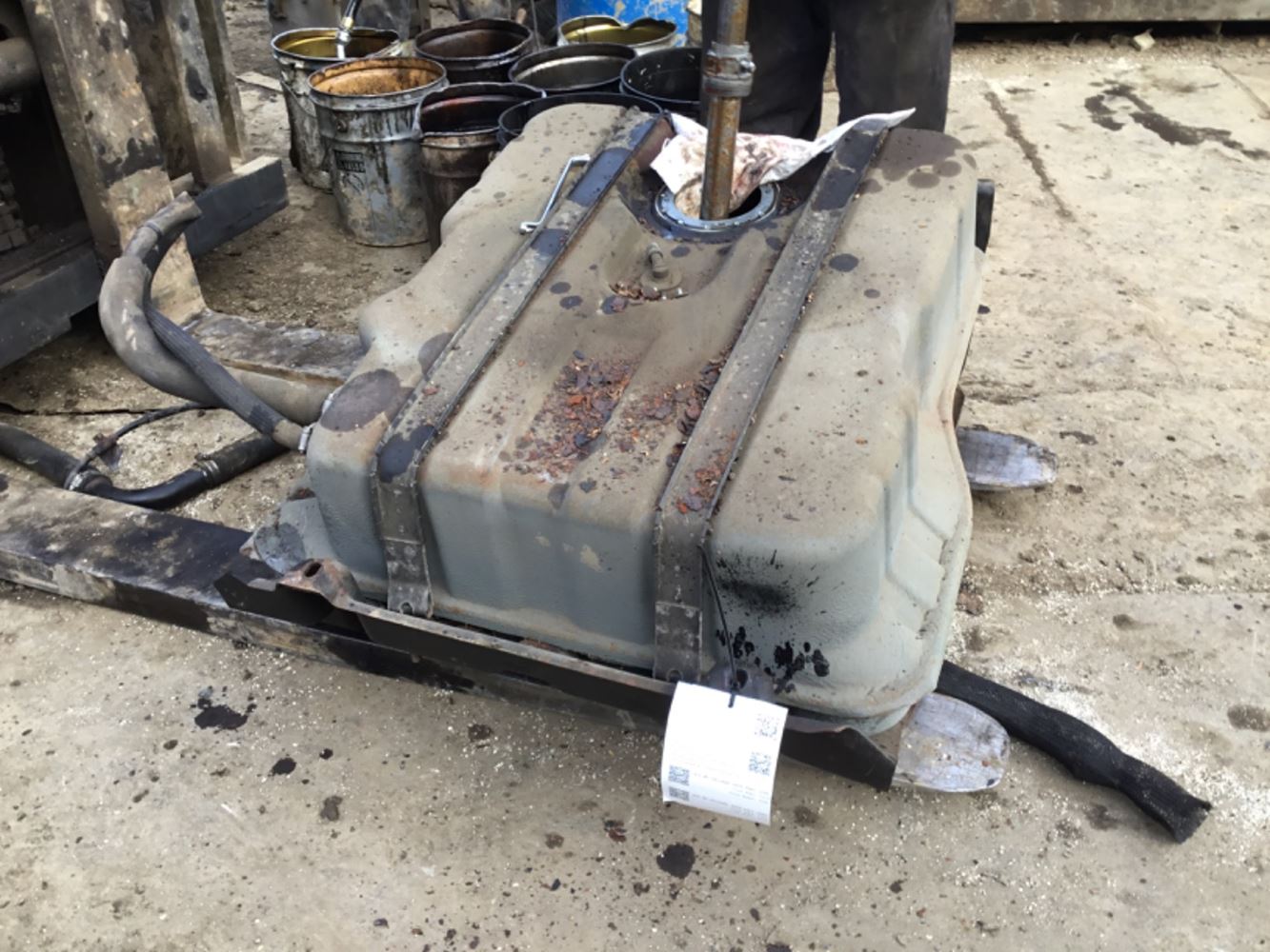 Used 2006 Ford F350 Fuel Tank for sale Freehold New Jersey United