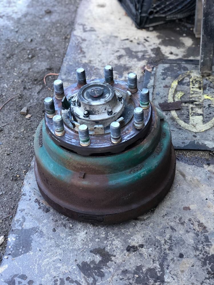 Used Stud Pilot / Budd Front Wheel End, Spoke and Hub for sale