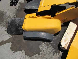 Used 1993 FORD LN8000 Fender Extension (Stock #90836)) Part Image