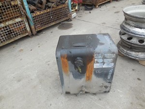 Used 1999 INTERNATIONAL 4900 Fuel Tank (Stock #96262)) Part Image