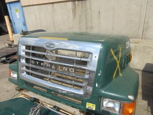 Used 2001 STERLING LT9500 Hood Image