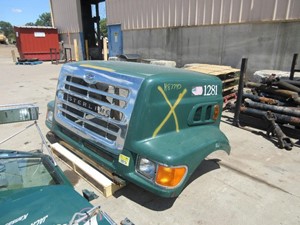 Used 2001 STERLING LT9500 Hood (Stock #102804)) Part Image