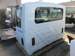 Used 2003 INTERNATIONAL 4200 Cab (Stock #82469)) Part Image