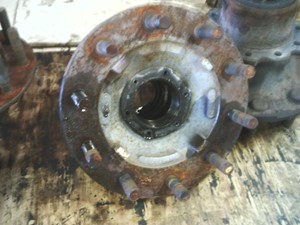 Used 2005 DAYTON 15910 Wheel End, Spoke & Hub (Stock #97168)) Part Image