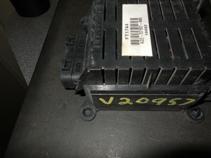 Used 2006 FREIGHTLINER COLUMBIA Fuse Box (Stock #95749)) Part Image