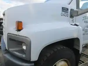 Used 2004 GMC - MEDIUM C6500 Hood (Stock #108417)) Part Image
