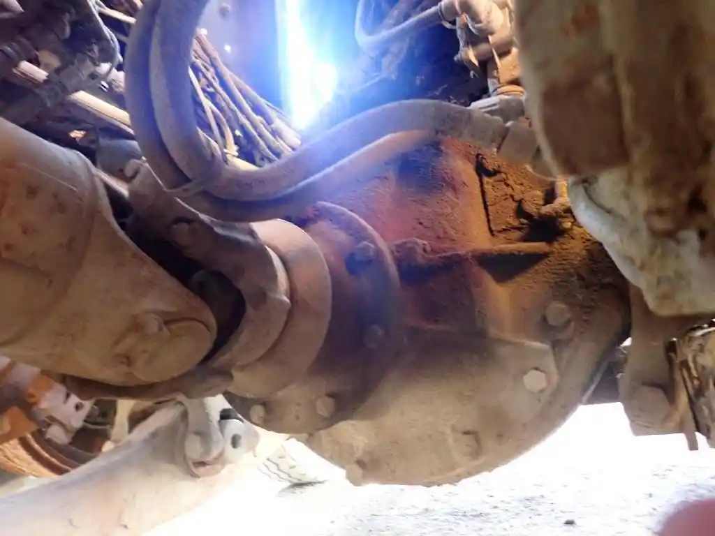 Image 3 of part Used 2001 ROCKWELL/MERTIOR RRL23160 Rear Rear (Tandem Rear or Single)