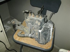 Used ABS ECM (Stock #58259)) Part Image