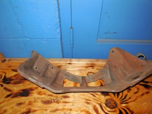 Used Engine Mount Image