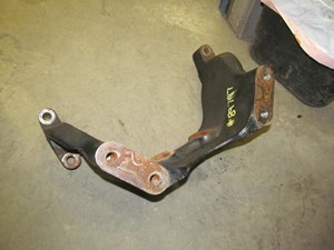 Used Engine Mount Image