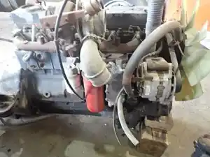 Used 2000 CUMMINS ISC Engine Assy Image