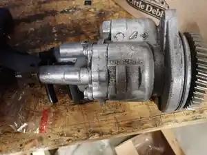 Used INTERNATIONAL Steering Pump (Stock #106851)) Part Image