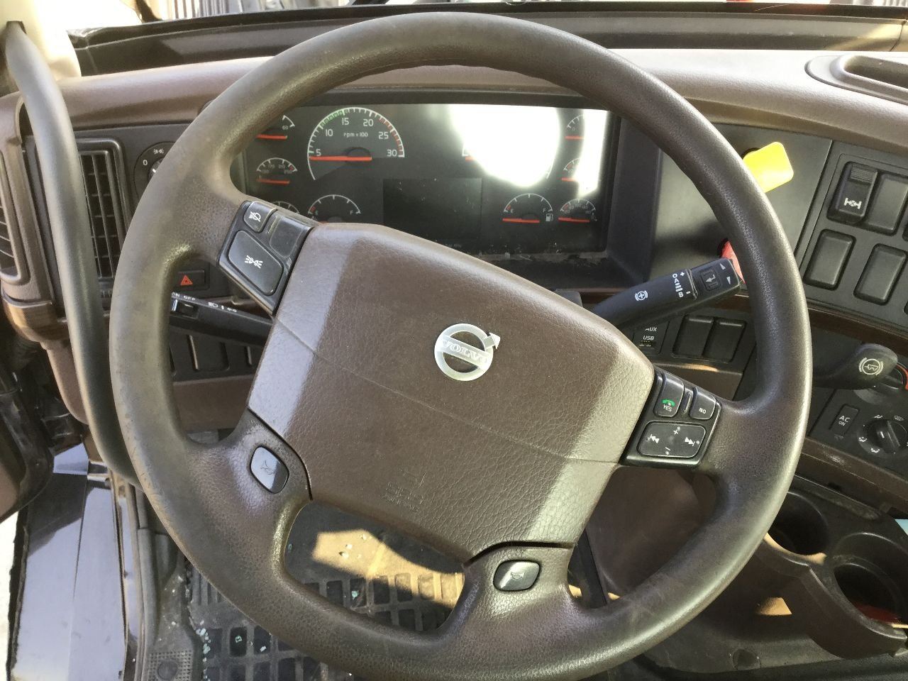 2015 Volvo VNL (Stock 24933372) Steering Columns TPI