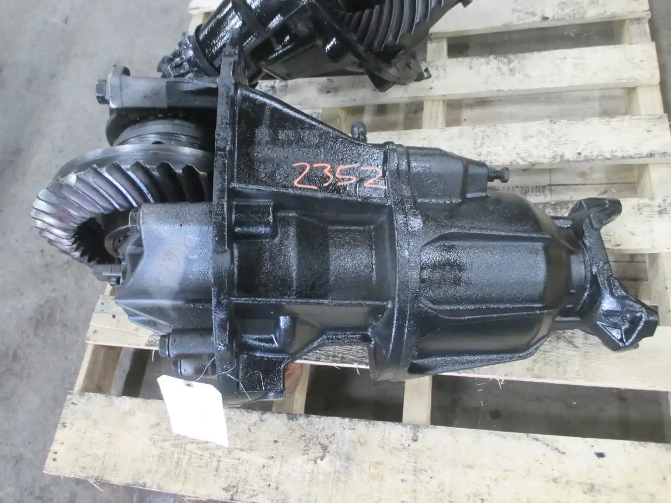  REAR-2352 