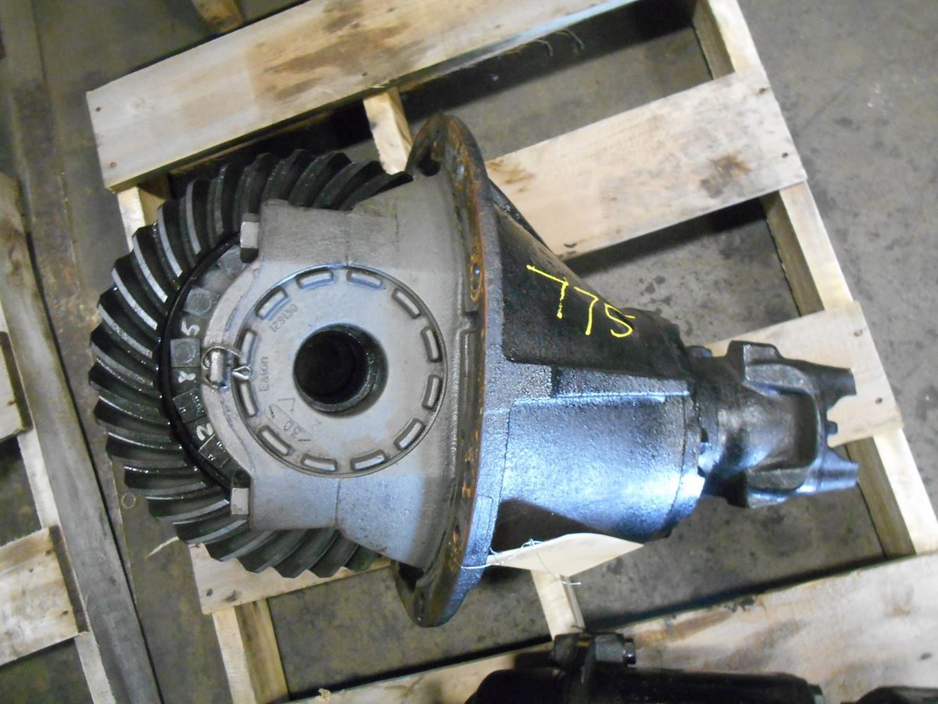  REAR-775 