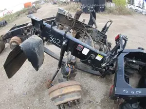 New Universal Mack CHU613 Front Axle, Complete (Stock #STEERAXLE-362)) Part Image
